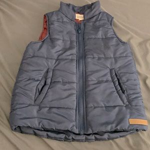Buffalo David Bitton boys zip up puffer vest. Great for pairing with snow pants!